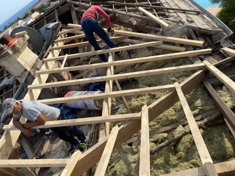 Charpente – chantier Couvreur Montauroux RB