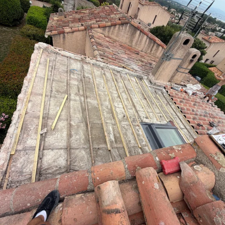 Isolation & Velux – chantier Couvreur Montauroux RB