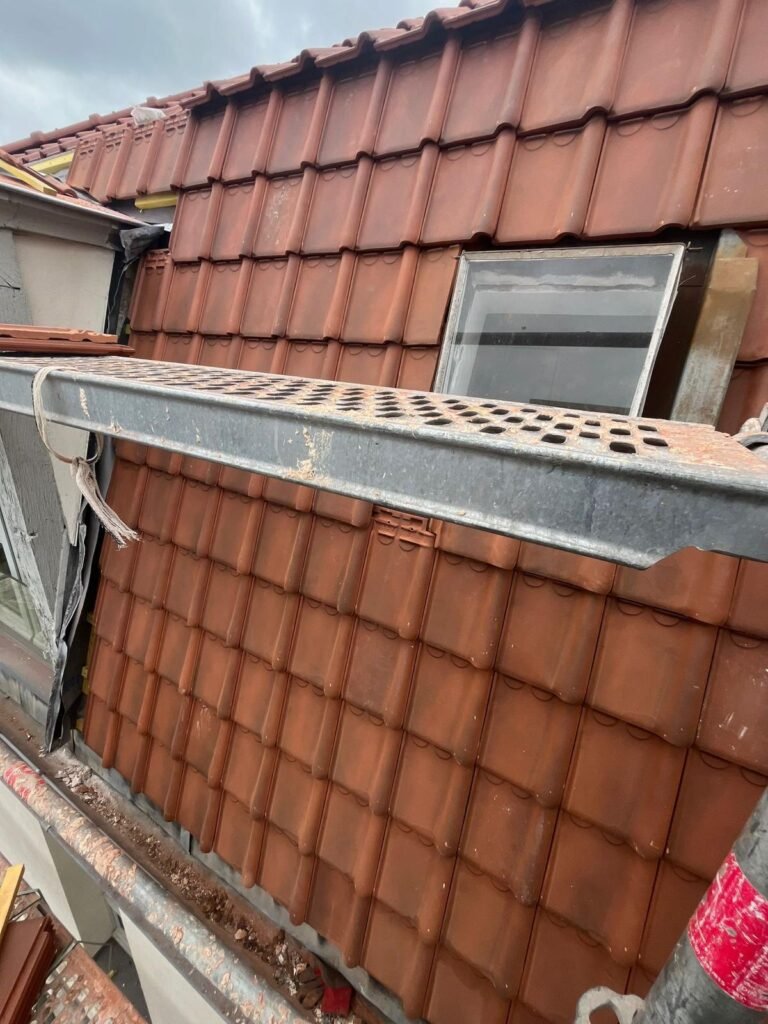 Isolation & Velux – chantier Couvreur Montauroux RB