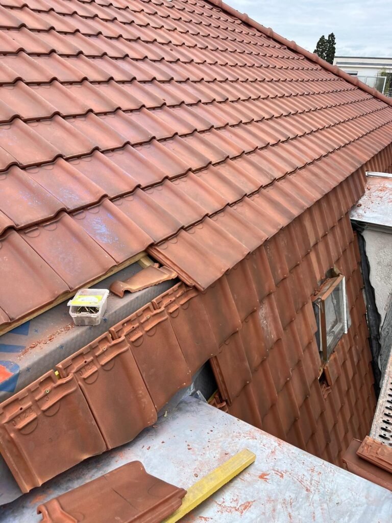 Réparation – chantier Couvreur Montauroux RB